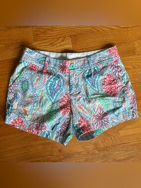 Lilly Pulitzer Women's Multicolor Printed Cotton Shorts, size 4